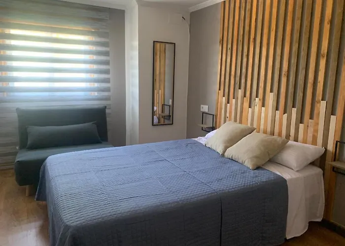 Blue House - Feel The Vibe * Vigo