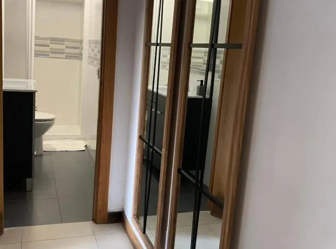 Blue House - Feel The Vibe Vigo